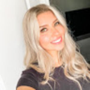 Meet your Posher, Janey